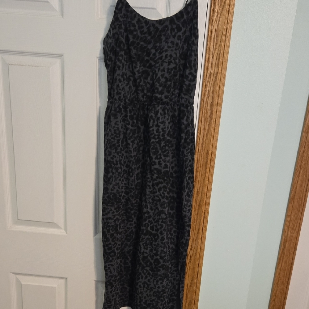 Elegant Black Leopard Print Maxi Dress